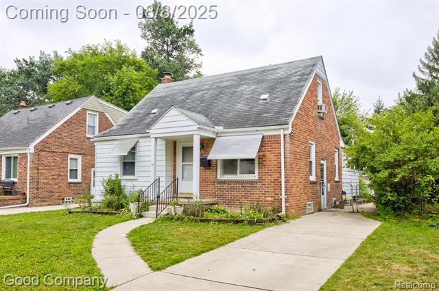 front view picture of 3110 N Connecticut Ave, Royal Oak, MI. 48073