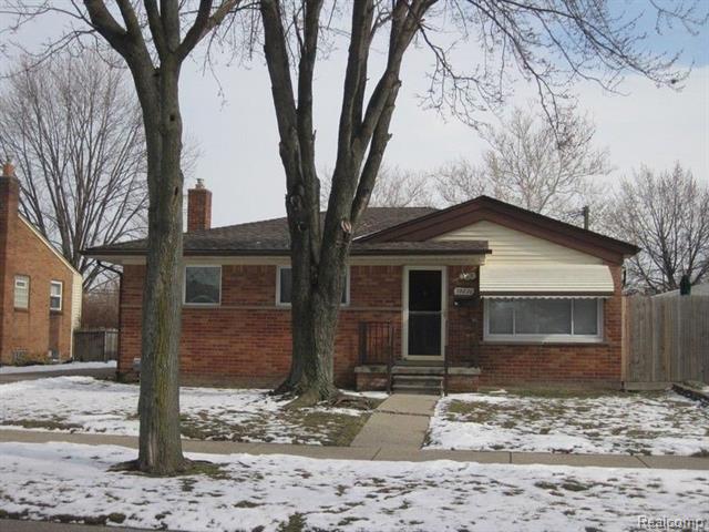 front view picture of 28820 Park Ct, Madison Heights, MI. 48071