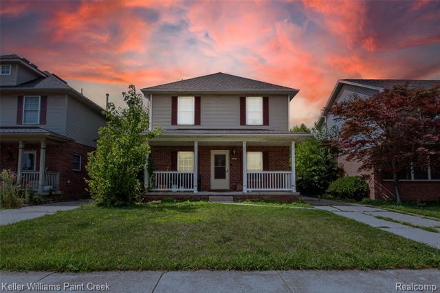 front view picture of 30441 Groveland St, Madison Heights, MI. 48071