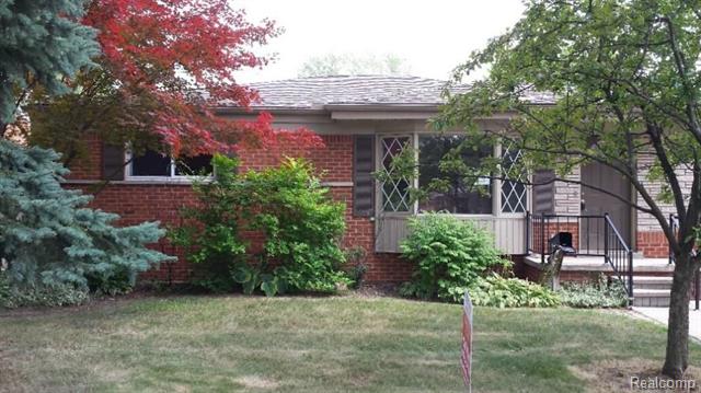 front view picture of 30424 Longfellow Ave, Madison Heights, MI. 48071