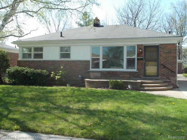 front view picture of 524 E La Salle Ave, Royal Oak, MI. 48073