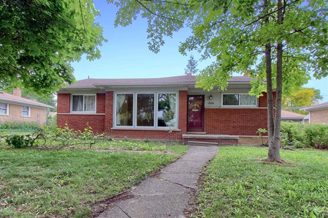 front view picture of 17000 W 13 Mile Rd, Franklin, MI. 48025