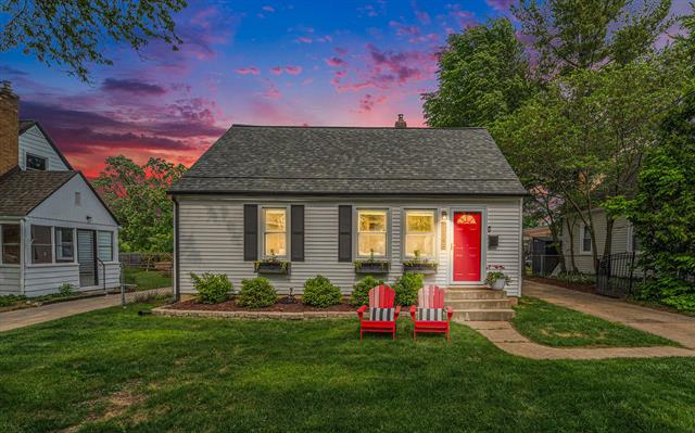 front view picture of 1148 Lakeside, Grand Rapids, MI. 49506