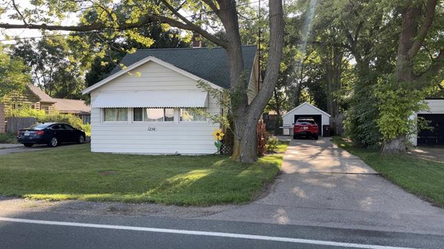 front view picture of 1254 Harvey Street, Muskegon, MI. 49442