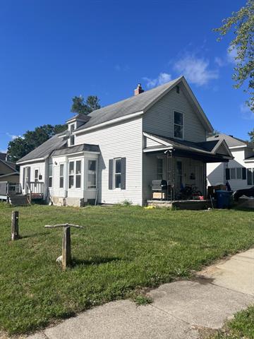 front view picture of 724 E Filer, Ludington, MI. 49431