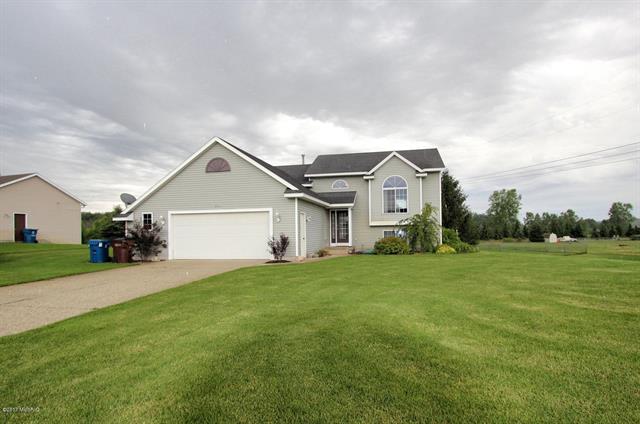 front view picture of 6220 Groen Court, Allendale, MI. 49401