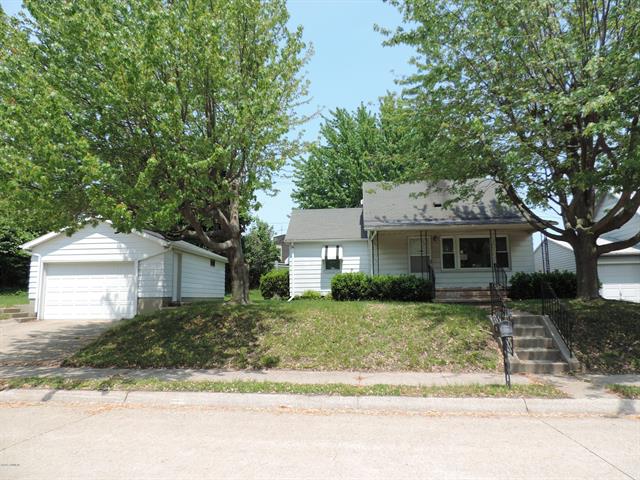 front view picture of 305 Dunham, Saint Joseph, MI. 49085