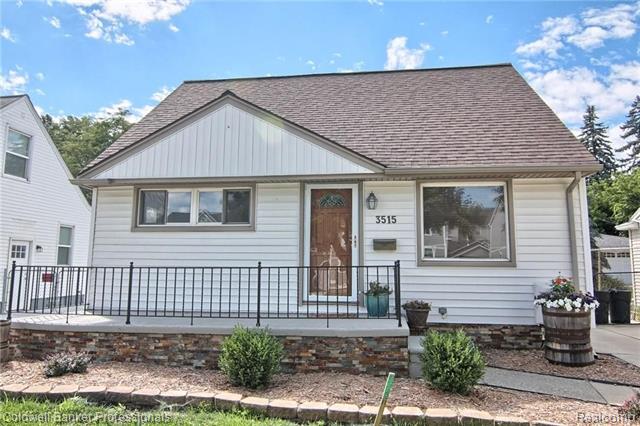 front view picture of 3515 Durham Rd, Royal Oak, MI. 48073