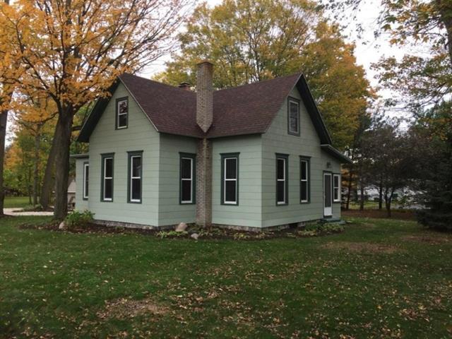 front view picture of 68799 Cass, Edwardsburg, MI. 49112