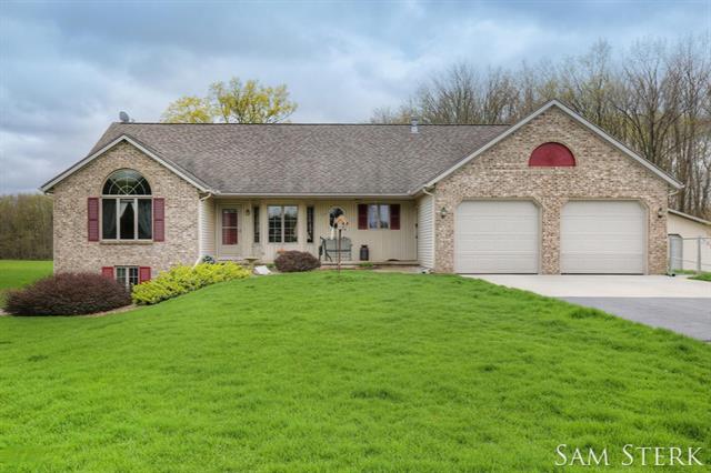 front view picture of 3370 92Ndsw  Street, Byron Center, MI. 49315