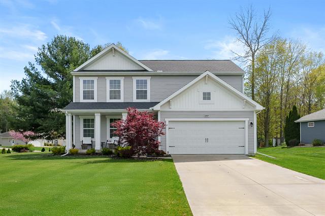 front view picture of 72597 Faye Court, South Haven, MI. 49090