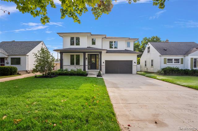 front view picture of 3532 Woodland Ave, Royal Oak, MI. 48073