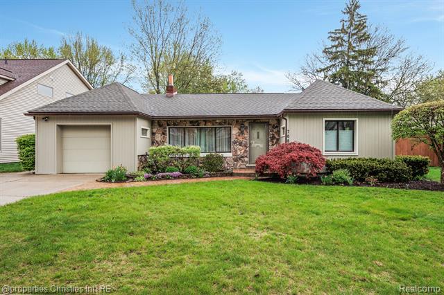 front view picture of 708 Mount Vernon Blvd, Royal Oak, MI. 48073