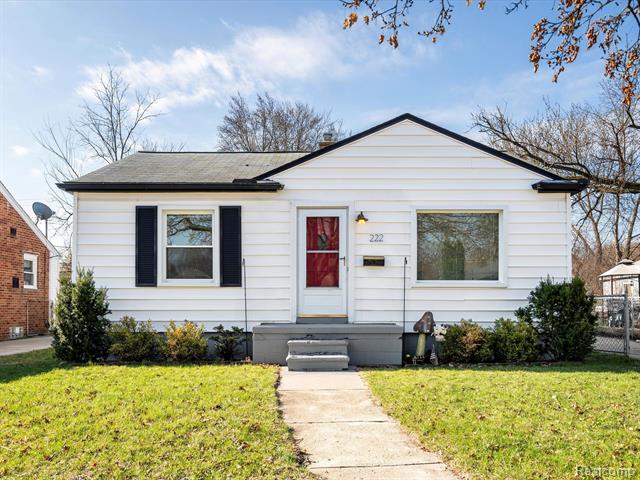 front view picture of 222 Midland Blvd, Royal Oak, MI. 48073
