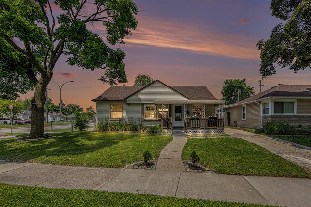 front view picture of 3126 Starr Rd, Royal Oak, MI. 48073