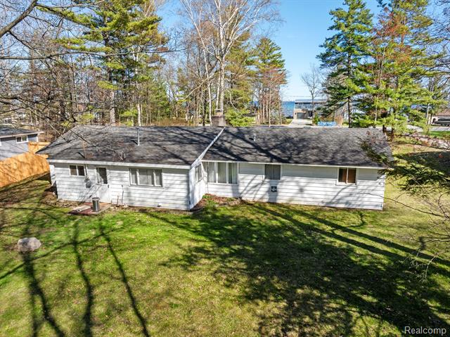 front view picture of 95 N Huron Road, Au Gres, MI. 48703