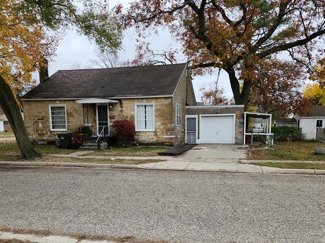 front view picture of 954 Plymouth Street, Muskegon, MI. 49442