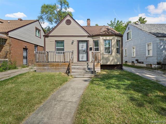 front view picture of 14872 Birwood Street, Detroit, MI. 48238