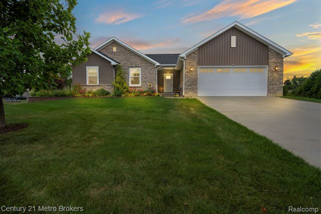 front view picture of 13022 Lia Court, Linden, MI. 48451