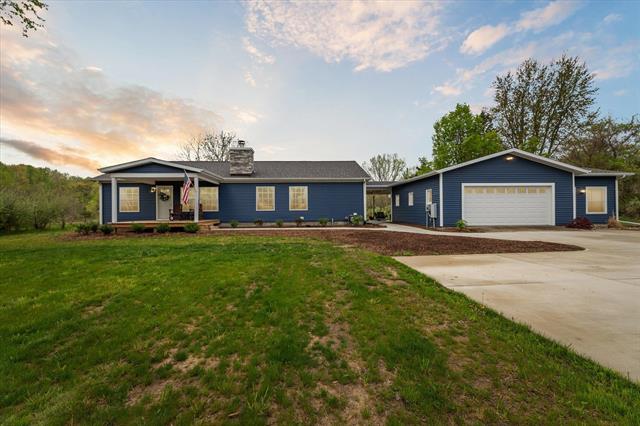 front view picture of 75349 12Th Avenue, South Haven, MI. 49090