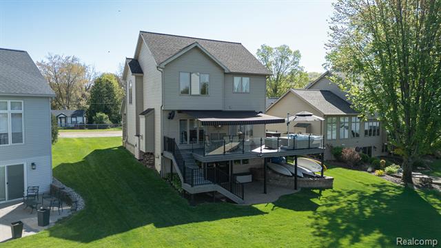 front view picture of 16018 Moran Drive, Linden, MI. 48451