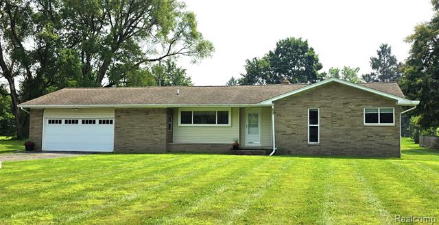 front view picture of 1140 E Hill Road, Grand Blanc, MI. 48439