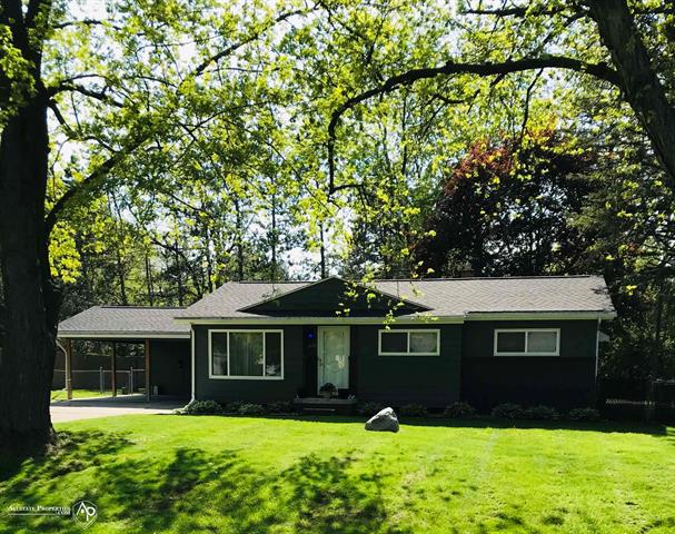 front view picture of 1439 Schafer Drive, Burton, MI. 48509