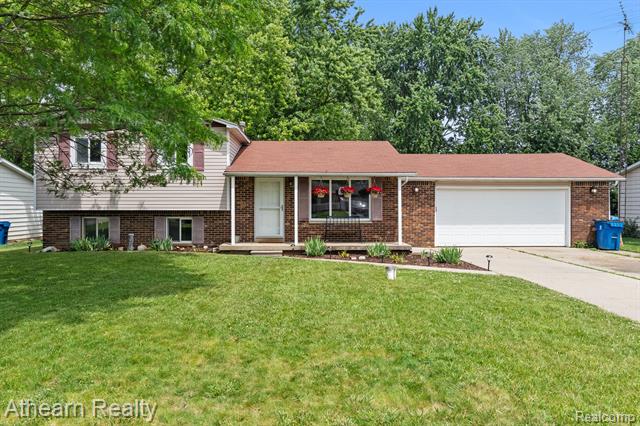 front view picture of 4438 Bridgeman Trail, Swartz Creek, MI. 48473