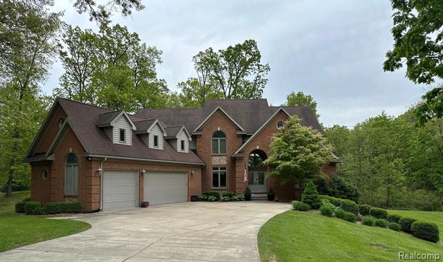 front view picture of 4181 Pavilion Court, Fenton, MI. 48430
