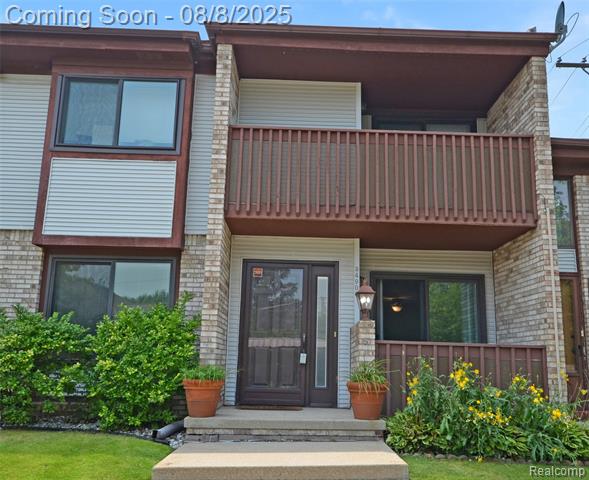 front view picture of 34900 Mercer, Fraser, MI. 48026