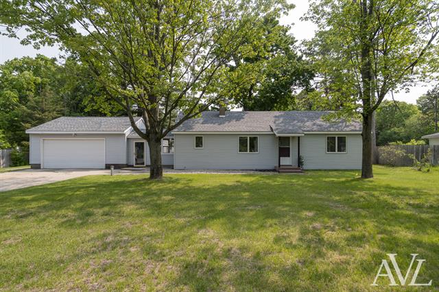 front view picture of 7936 Whitehall Road, Whitehall, MI. 49461