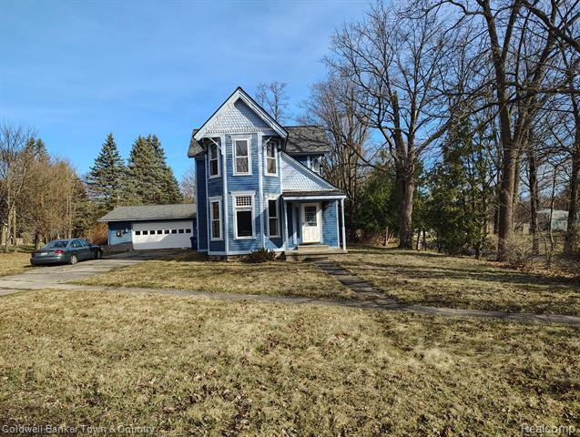 front view picture of 142 W Maple, Vassar, MI. 48768