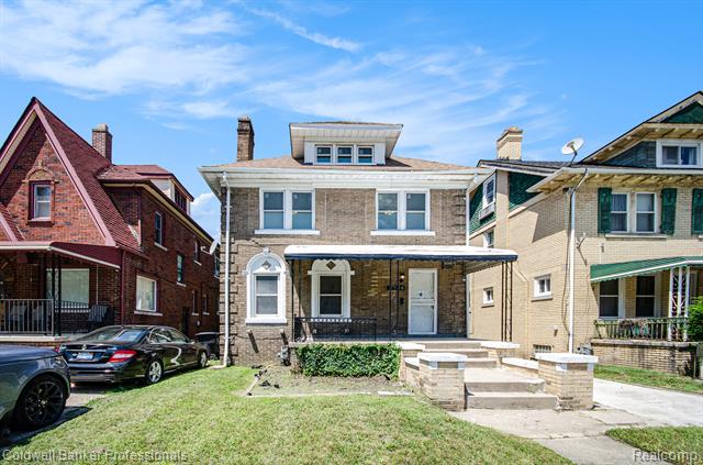 front view picture of 2704 Burlingame Street, Detroit, MI. 48206