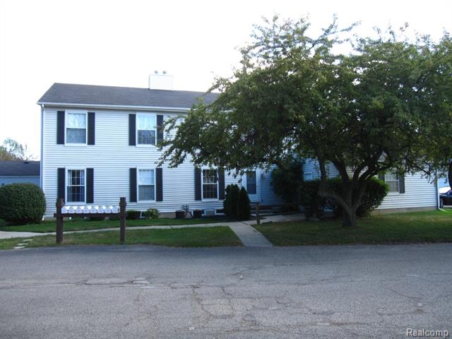 front view picture of 17024 Beach, Clinton Township, MI. 48038
