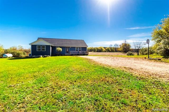 front view picture of 4147 W Barnes Lake Road, Columbiaville, MI. 48421