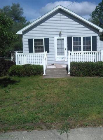 front view picture of 1728 Iranw  Avenue, Grand Rapids, MI. 49504