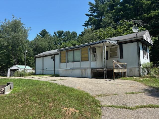front view picture of 3524 Sandra Drive, Newaygo, MI. 49337