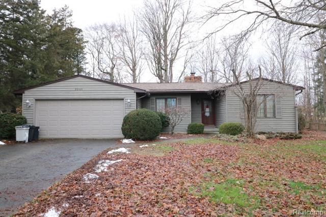 front view picture of 3241 Woodvalley Drive, Flushing, MI. 48433