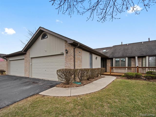 front view picture of 13260 Whittier, Sterling Heights, MI. 48312