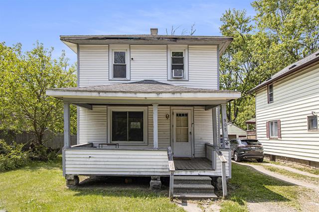 front view picture of 905 Cooper Avenue, Kalamazoo, MI. 49048