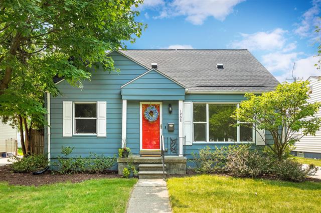 front view picture of 1208 Millard Ave, Royal Oak, MI. 48073