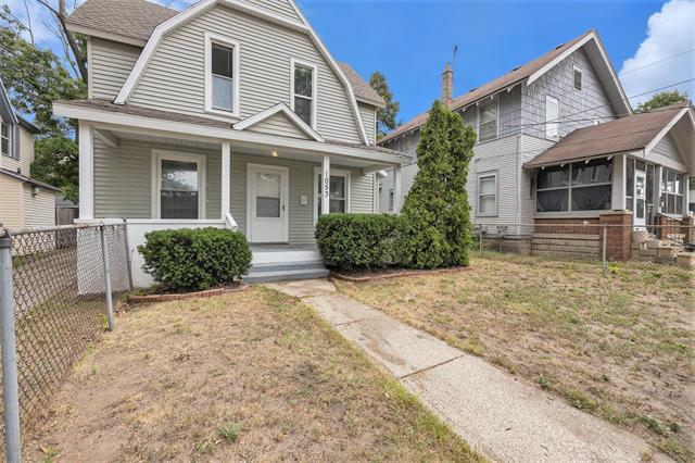 front view picture of 1053 Watkinsse  Street, Grand Rapids, MI. 49507