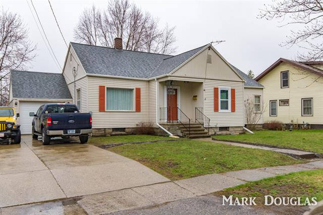 front view picture of 263 Lincoln, Coopersville, MI. 49404