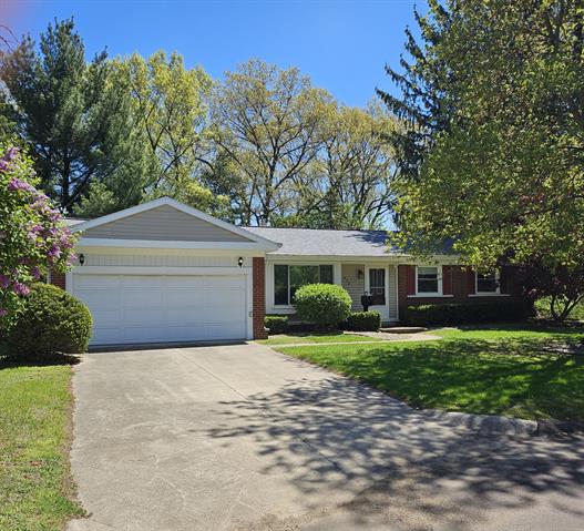 front view picture of 438 Morningside Drive, Battle Creek, MI. 49015