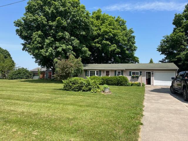 front view picture of 14472 Us 12, White Pigeon, MI. 49099