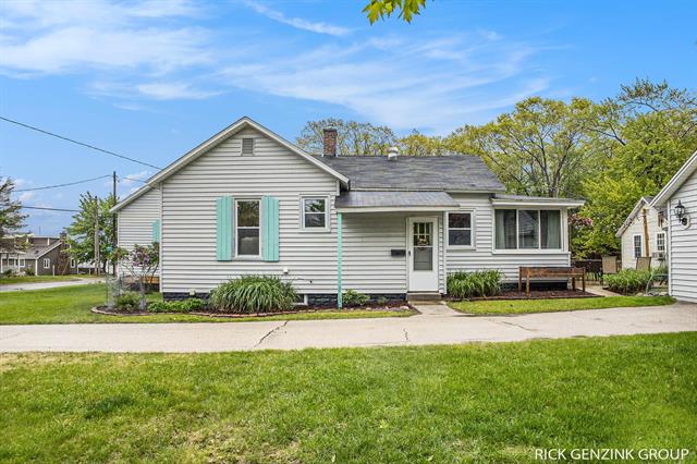 front view picture of 3087 Larkin Street, Muskegon, MI. 49441