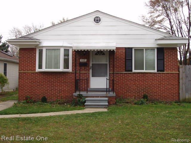 front view picture of 357 Massoit St, Clawson, MI. 48017