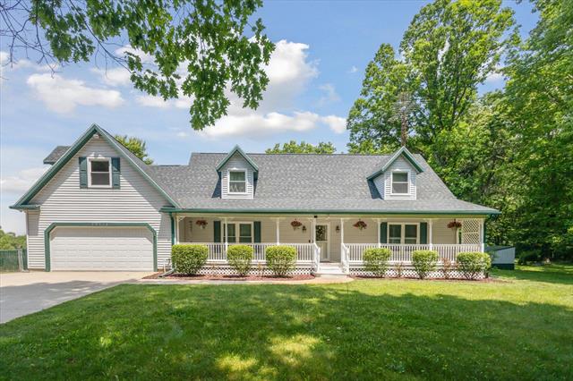 front view picture of 30170 Beeson, Dowagiac, MI. 49047