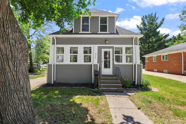 front view picture of 428 Bauman Ave, Clawson, MI. 48017