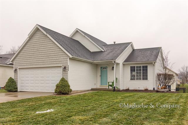front view picture of 2908 Woodglennw  Street, Grand Rapids, MI. 49504